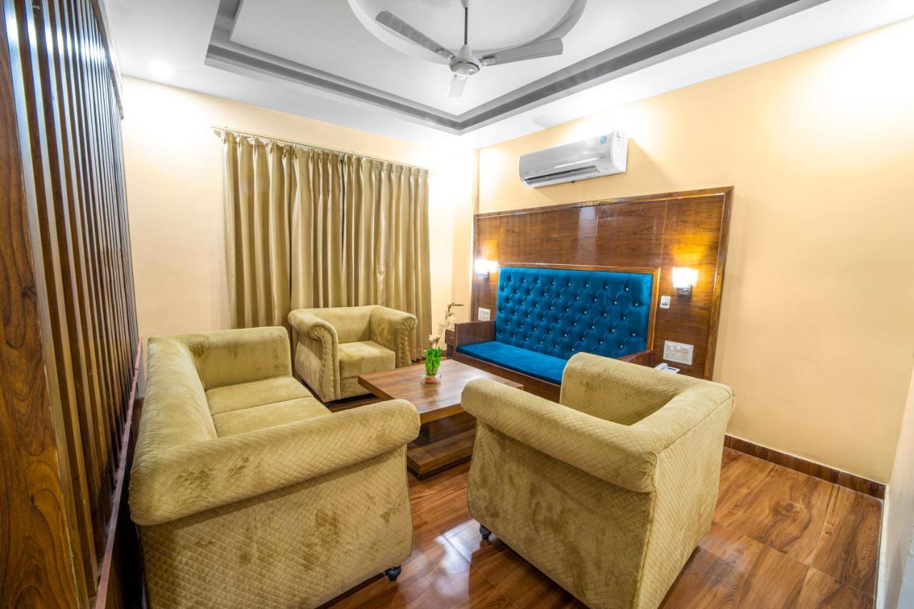 Hotel Divine Lakshmi Ganga Rishīkesh Esterno foto