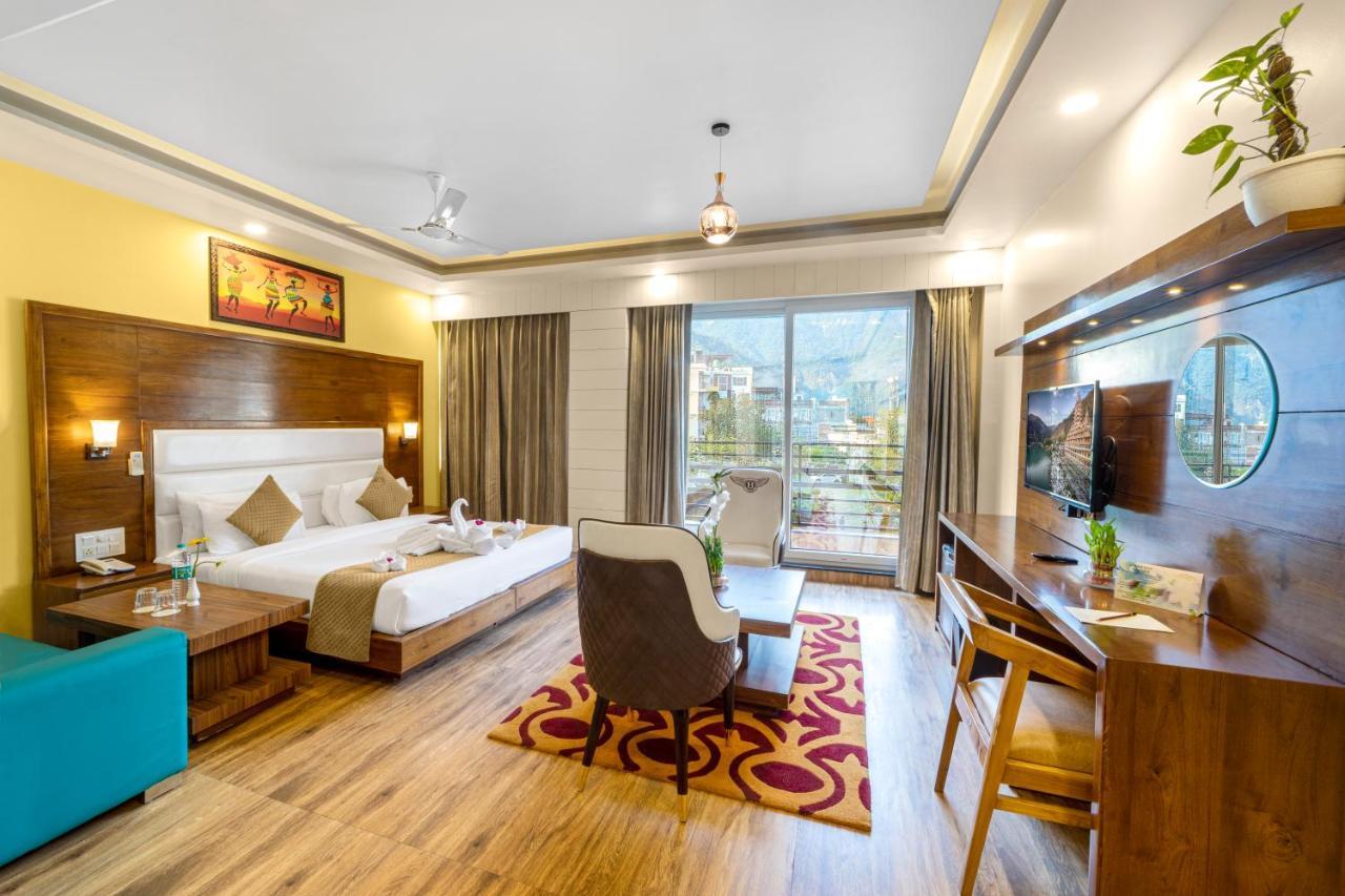 Hotel Divine Lakshmi Ganga Rishīkesh Esterno foto