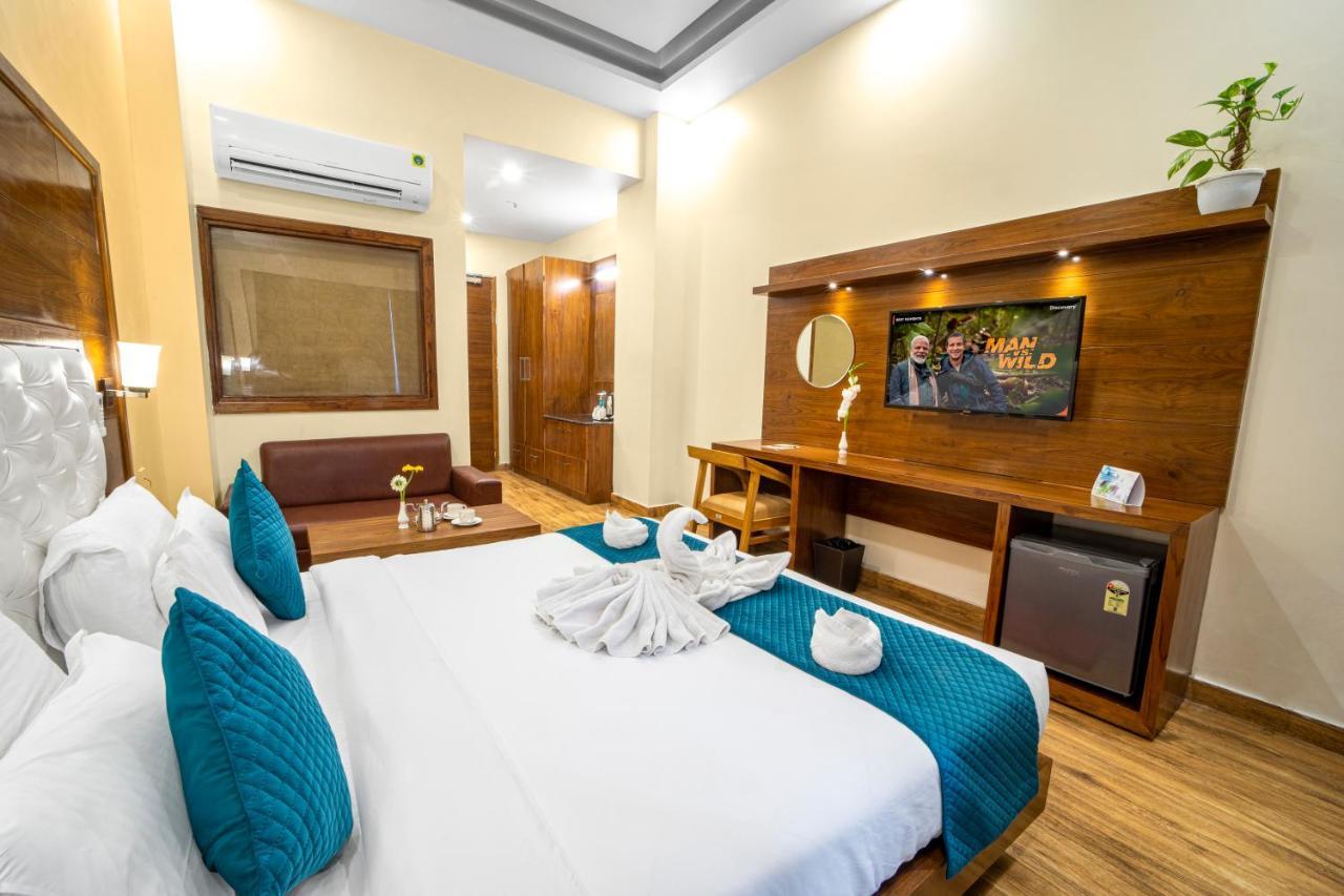 Hotel Divine Lakshmi Ganga Rishīkesh Esterno foto