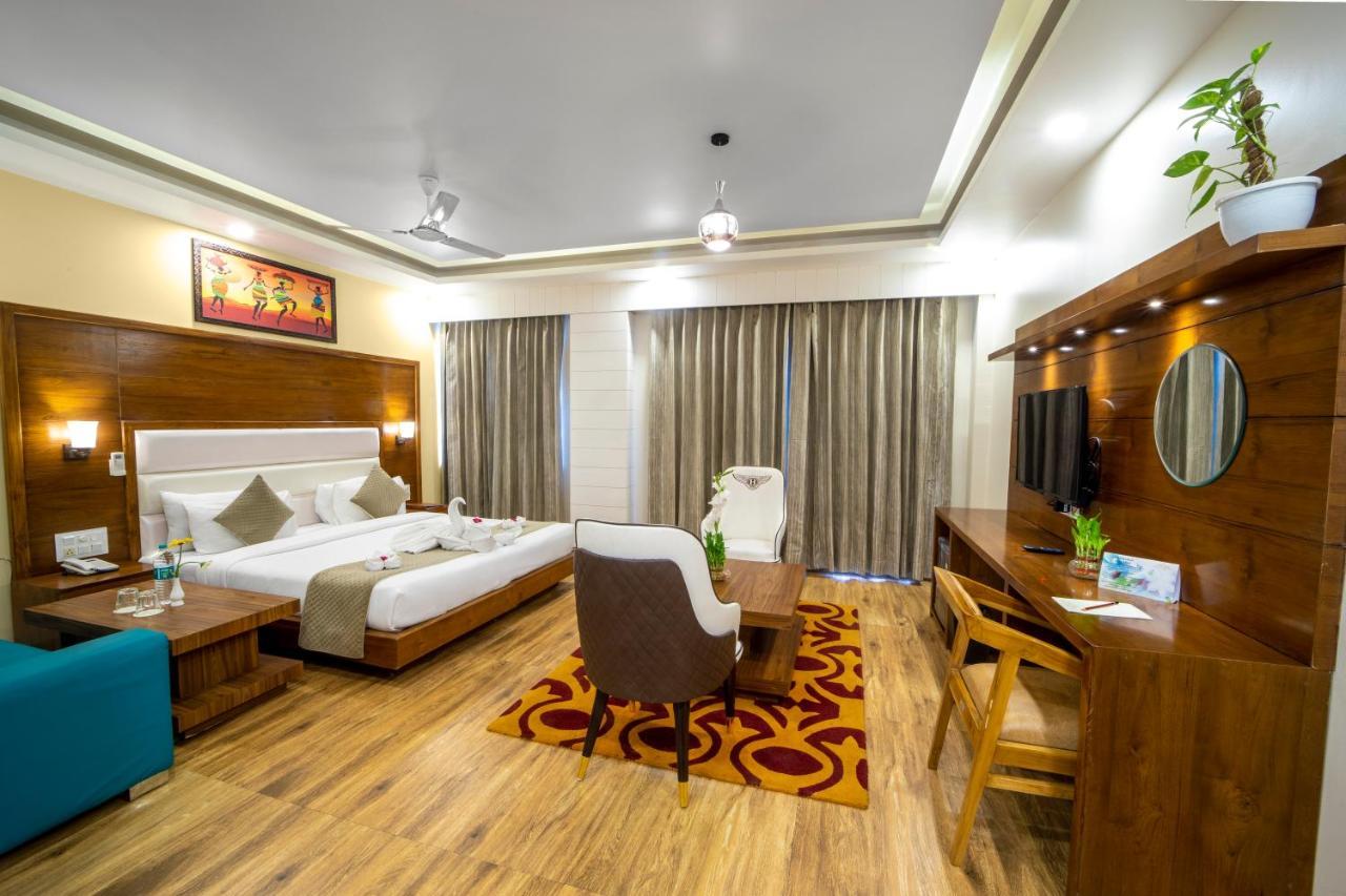 Hotel Divine Lakshmi Ganga Rishīkesh Esterno foto