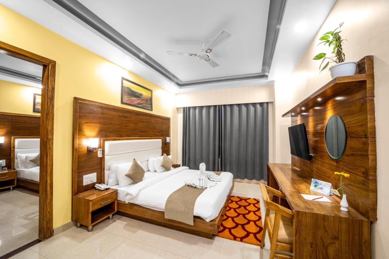 Hotel Divine Lakshmi Ganga Rishīkesh Esterno foto